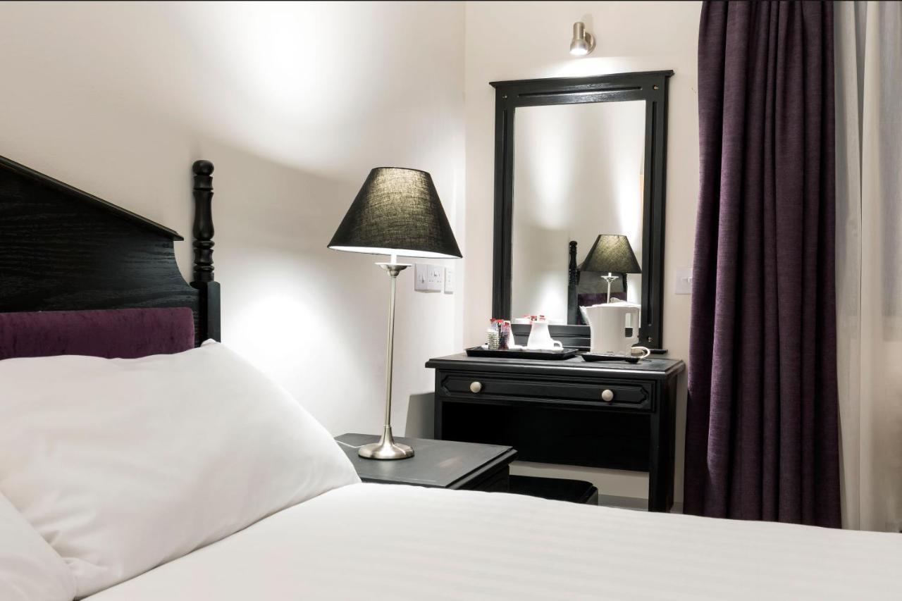 Ivy Tower Hotel Каслбар Екстер'єр фото